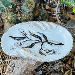 VINTAGE White & gold speckled large ceramic ashtray